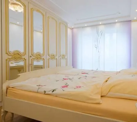 Haus Am Uhlberg Apartment Bonn